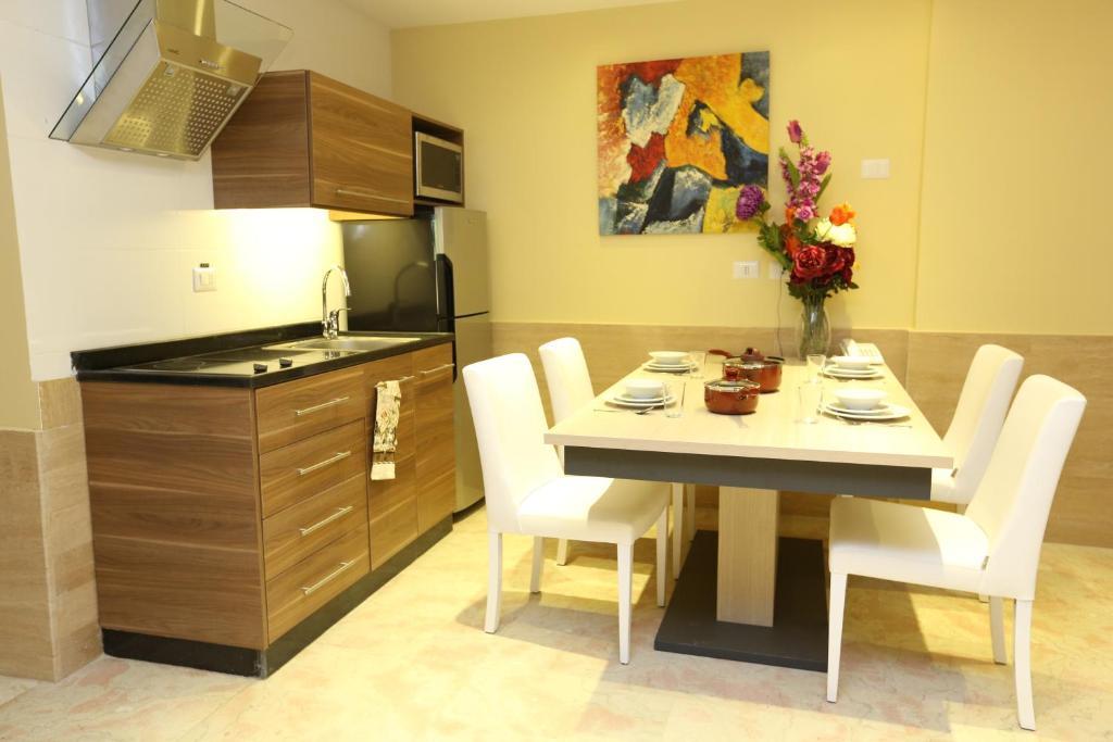 Delora Hotel&Suites Chtaura Buitenkant foto